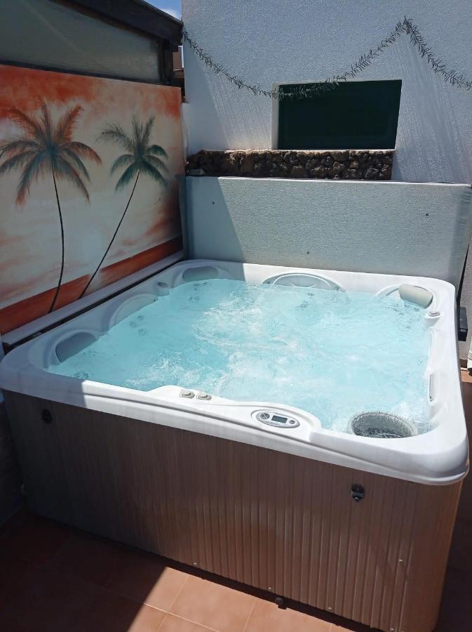 Casa Orilla! Beautiful Private Holiday Villa With Hot Tub La Oliva Ngoại thất bức ảnh